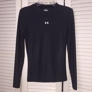 Black long sleeve underarmour top